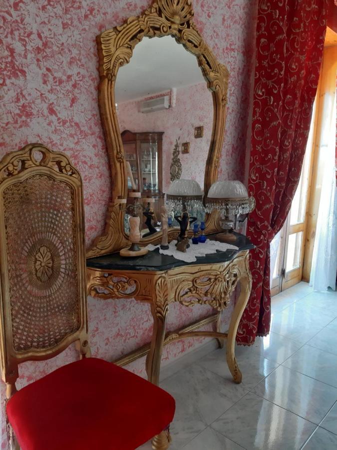 ポルト・チェザーレオA Casa Di Robertoアパートメント エクステリア 写真
