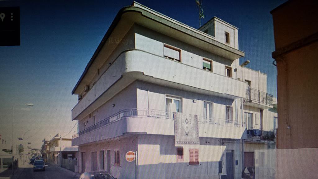 ポルト・チェザーレオA Casa Di Robertoアパートメント エクステリア 写真